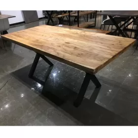 میز ناهارخوری